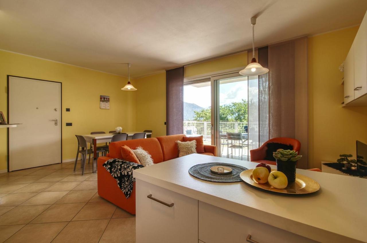 Yellow Lake View By Halldis Gera Lario Exterior photo