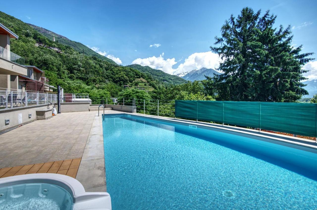Yellow Lake View By Halldis Gera Lario Exterior photo